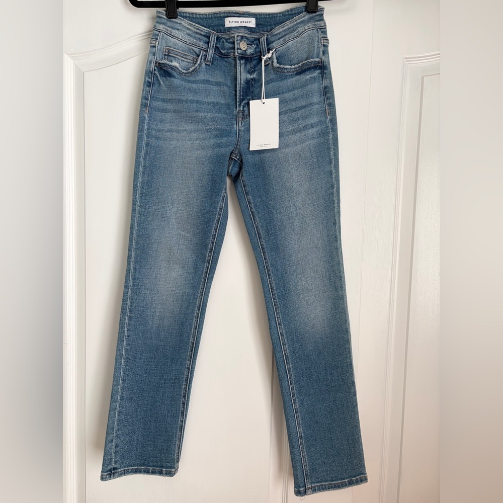 Flying Monkey Black Label Slim Straight Jeans Light Wash NWT 25P Petite